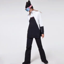 Oakley Women's Softshell Pant 19 Oakley Women's Softshell Pant -Ski Ausrüstungs Laden 0 8056153156172 womens softshell pant blackout alternate d07