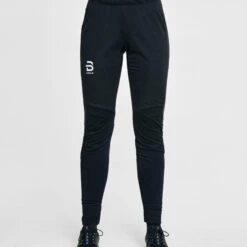 Daehlie Pants Flow For Women 7 Daehlie Pants Flow For Women -Ski Ausrüstungs Laden 332039 Pants Flow for women 99901 MODEL 1 Dahlie