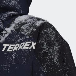 Adidas Terrex Terrex Myshelter Snow 2-Layer Insulated Jacket -Ski Ausrüstungs Laden GT2817 on model detail 3 transparent 2000x2000