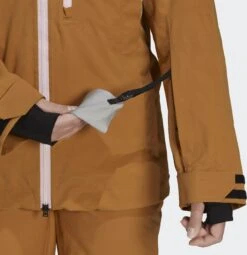 Adidas Terrex Women Rsort 3in1 Jacket -Ski Ausrüstungs Laden GT2823 on model detail 1 transparent 2000x2000