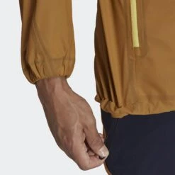 Adidas Terrex Agravic 3L Jacket -Ski Ausrüstungs Laden H50973 on model detail 2 transparent 2000x2000