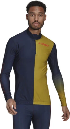 Adidas Terrex Terrex Agravic XC Race Top -Ski Ausrüstungs Laden HH9169 3 APPAREL On Model Standard View white
