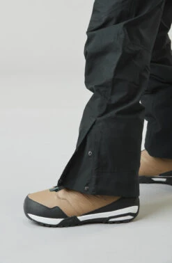 Picture Avening Bib Pants 11 Picture Avening Bib Pants -Ski Ausrüstungs Laden MPT121 AVENINGBIBPANTS BBLACK 6